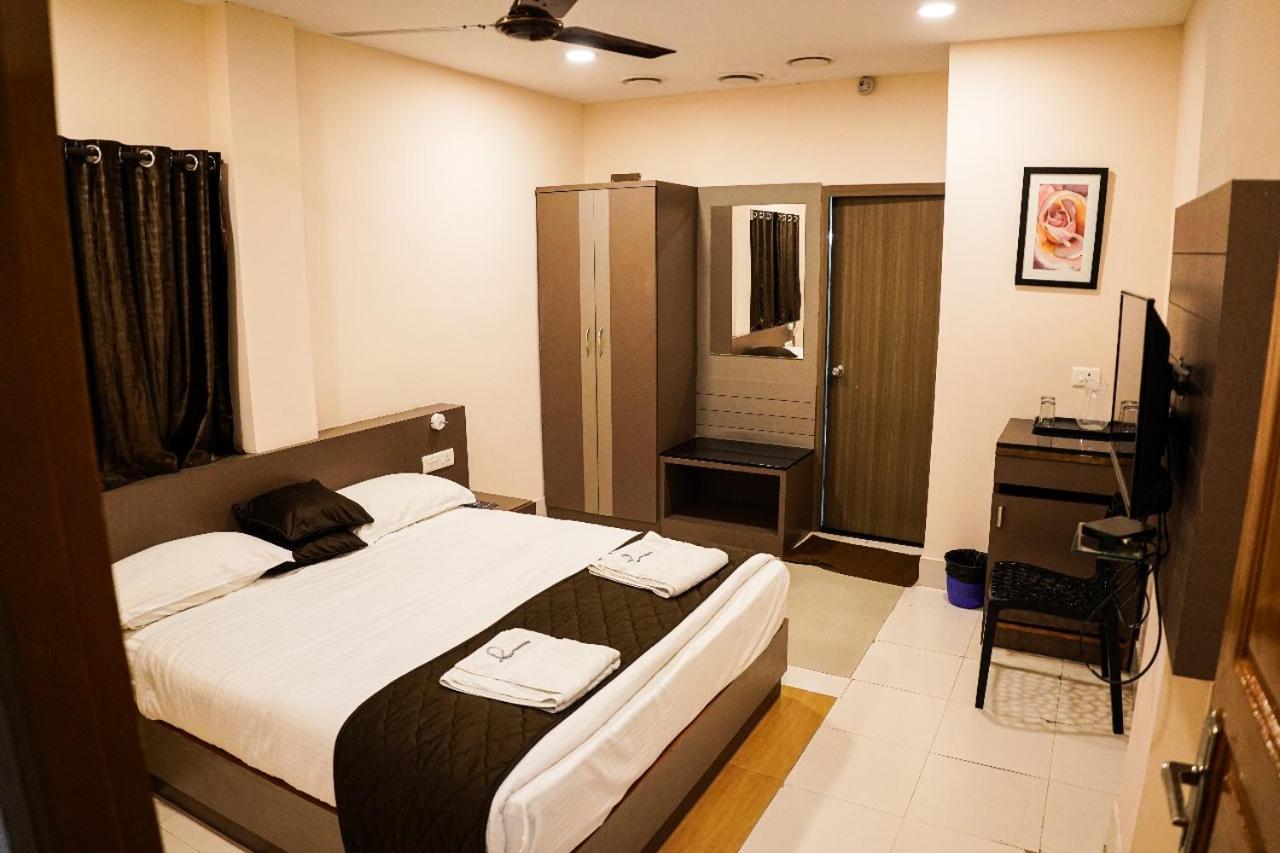 Hotel De L'Amour Port Blair Exterior foto